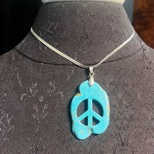 Howlite Hand Carved Peace Sign Sterling Silver Set 16” Snake Chain